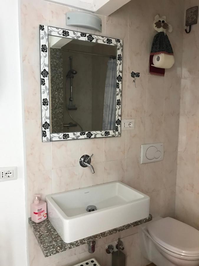 בלאג'יו Casa Carolina Ground Floor Apartment 2-4 Sleeps מראה חיצוני תמונה